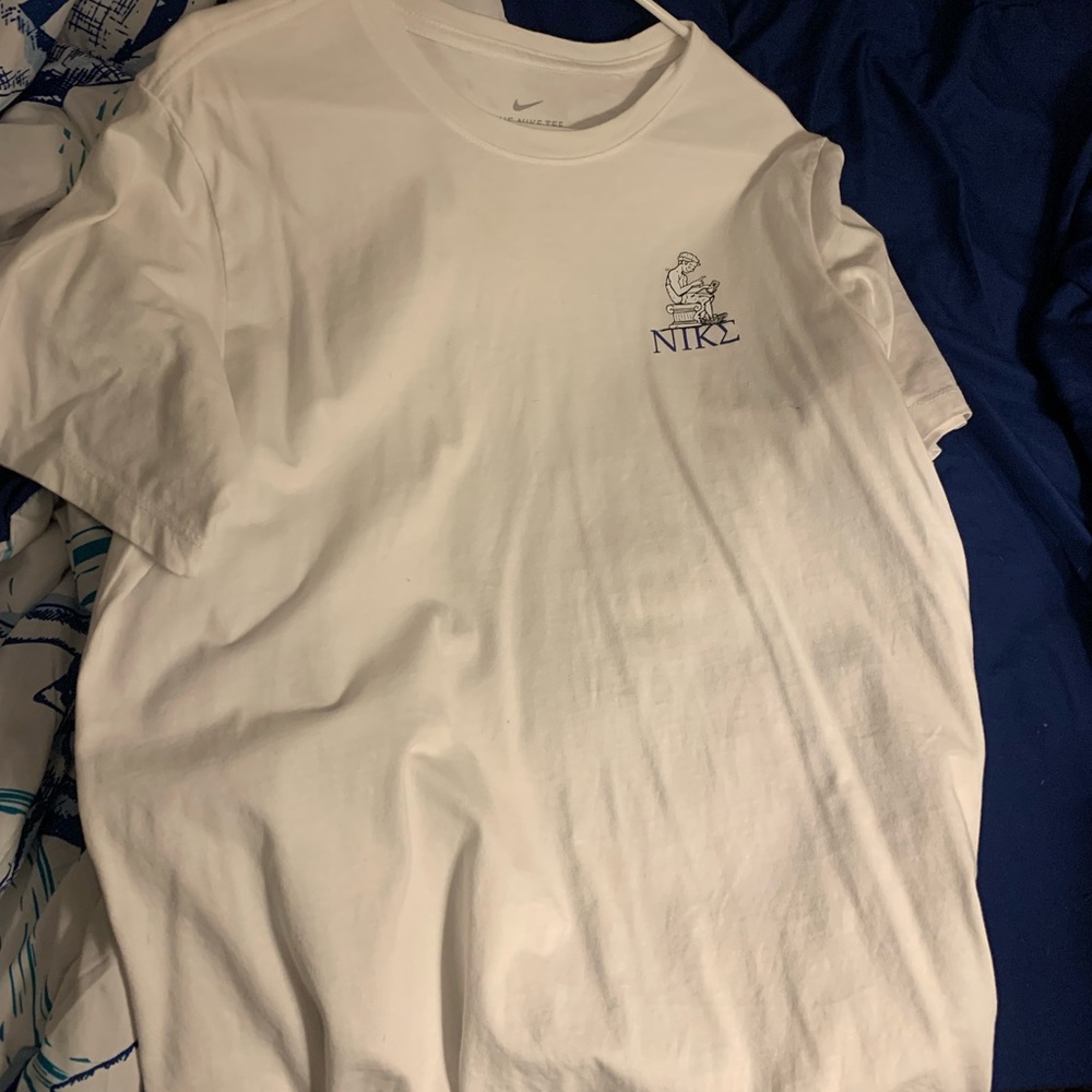 Size-Large men Graphic nike short sleeved T-shirt